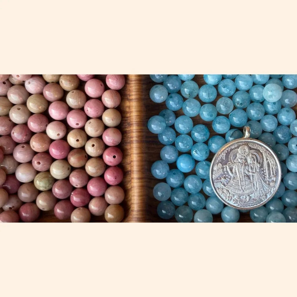 Scegli le pietre, i semi e i simboli che risuonano con te – creazioni japamala Umadevi